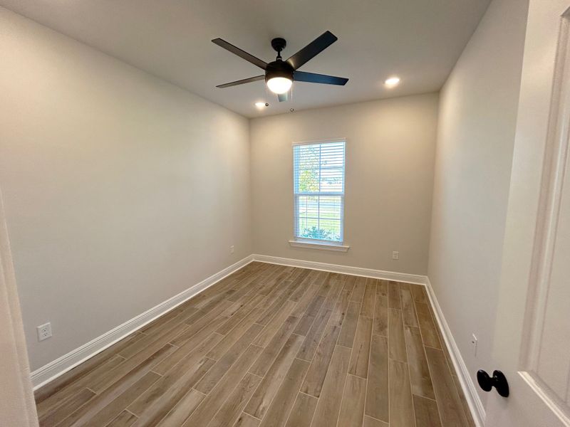 Spacious, unfurnished interior of a new home in Natureview, Freeport (Image 26).