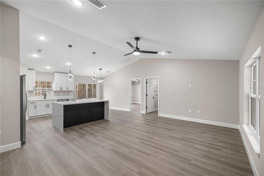 Image 25 of a home in .