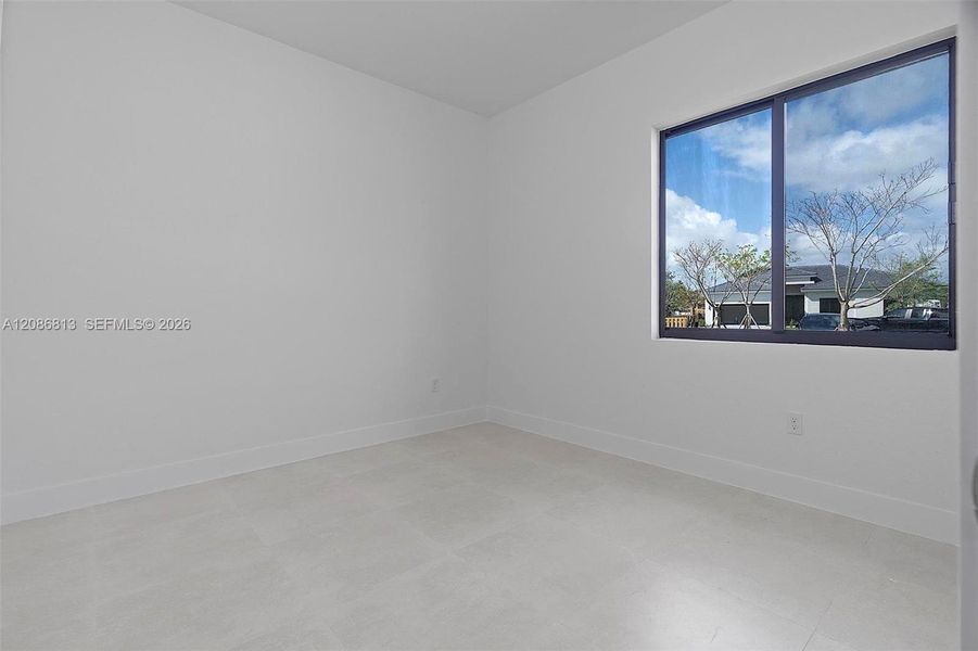 Spacious, unfurnished interior of a new home in , Cutler Bay (Image 33).