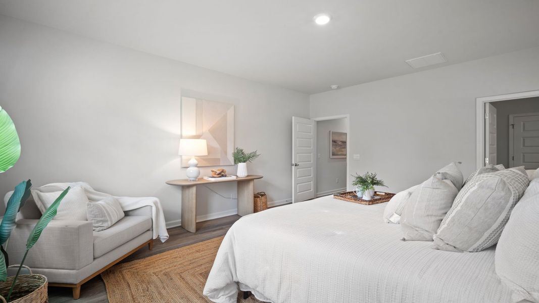 Furnished interior view inside a new home in Fernhill Farms, Statesboro (Image 28).