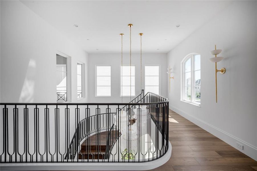 Furnished interior view inside a new home in , Southlake (Image 11).