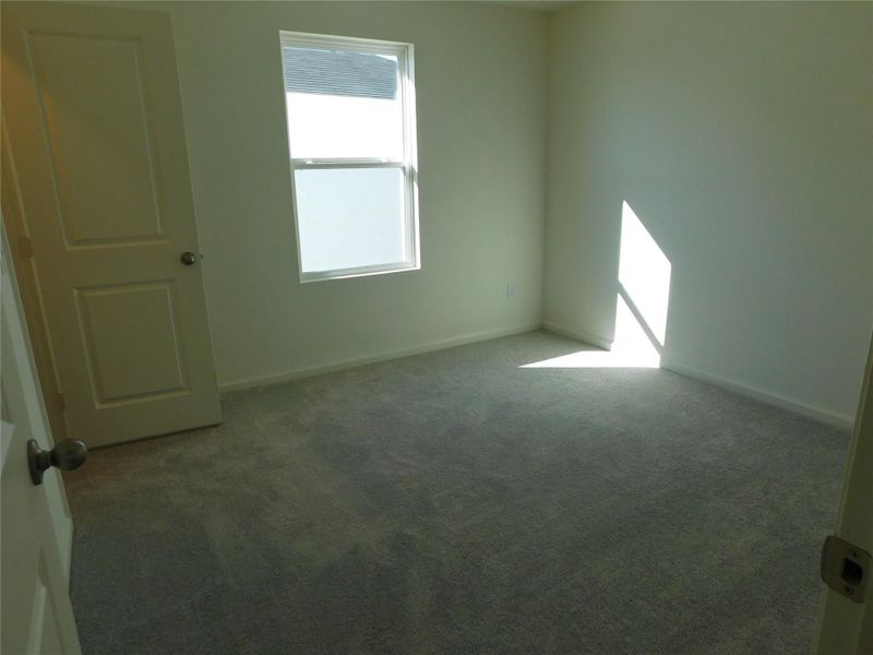 Spacious, unfurnished interior of a new home in Royal Pines, Porter (Image 24).