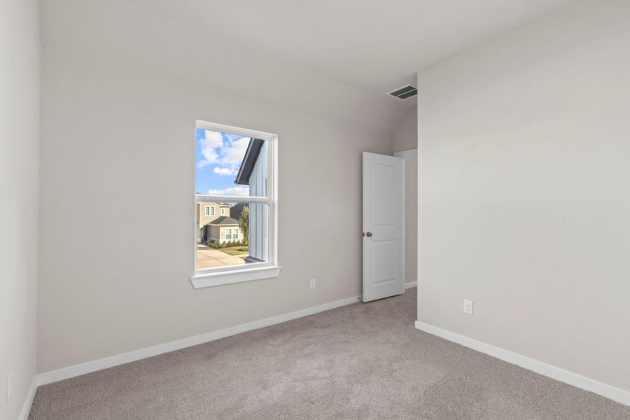 Spacious, unfurnished interior of a new home in Grange 45', Katy (Image 15).