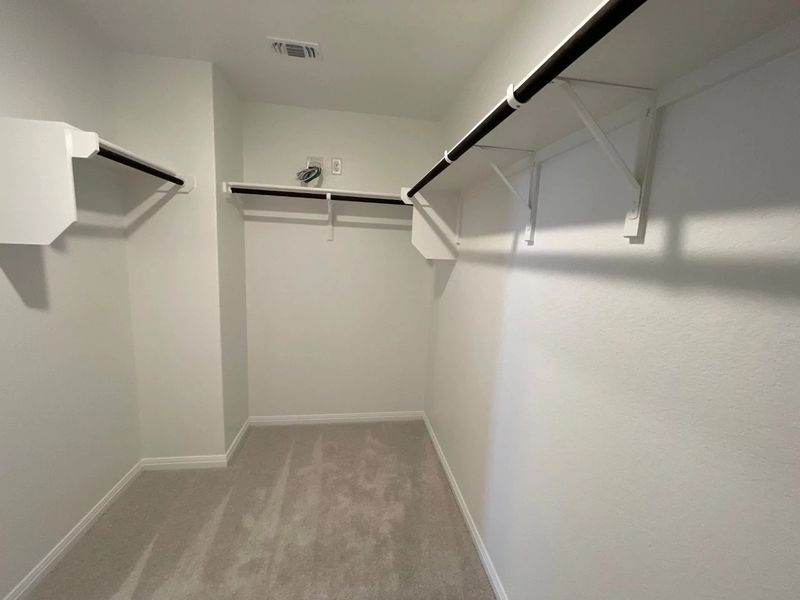 Spacious, unfurnished interior of a new home in Covered Bridge, Hutto (Image 29). Spacious, unfurnished interior of a new home in Covered Bridge, Hutto (Image 29).