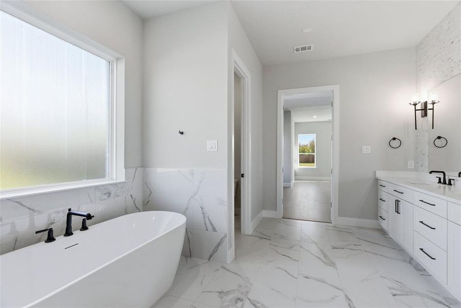 Furnished interior view inside a new home in Hidden Valley 1, Princeton (Image 6).
