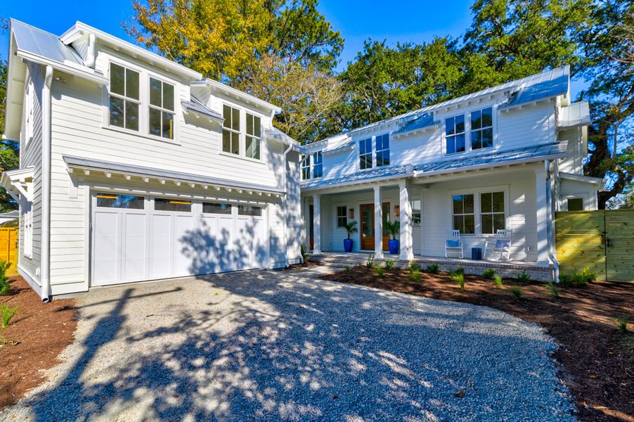 Exterior details and patio area of a home in , Mount Pleasant (Image 22).