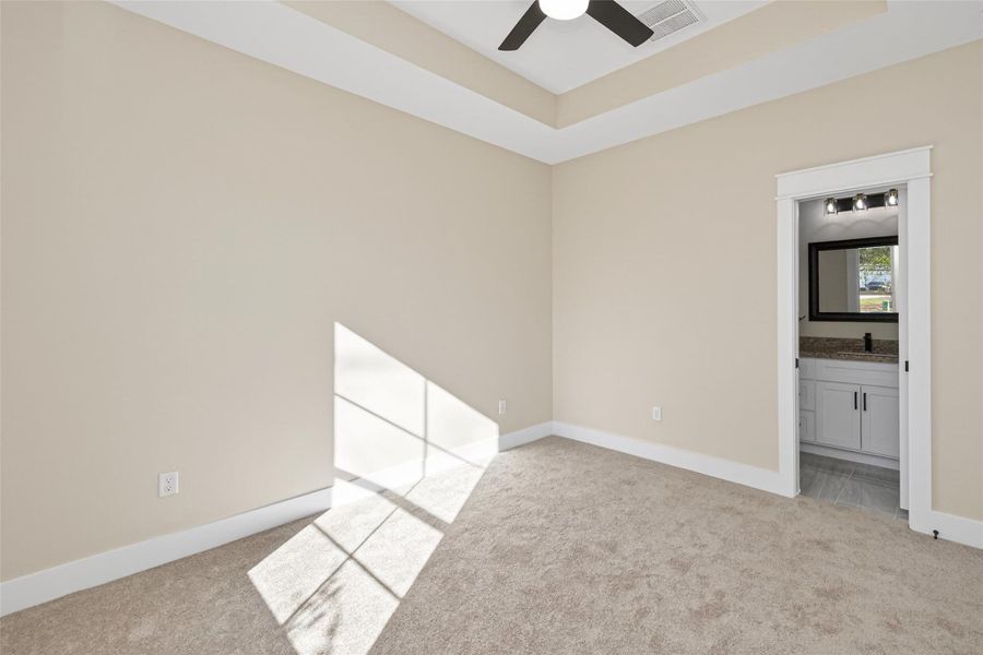 Spacious, unfurnished interior of a new home in , Dayton (Image 33).