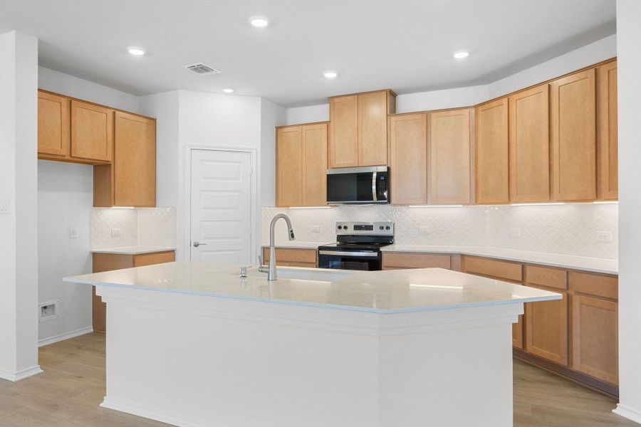 Furnished interior view inside a new home in Retreat at San Gabriel, Georgetown (Image 8). Furnished interior view inside a new home in Retreat at San Gabriel, Georgetown (Image 8).