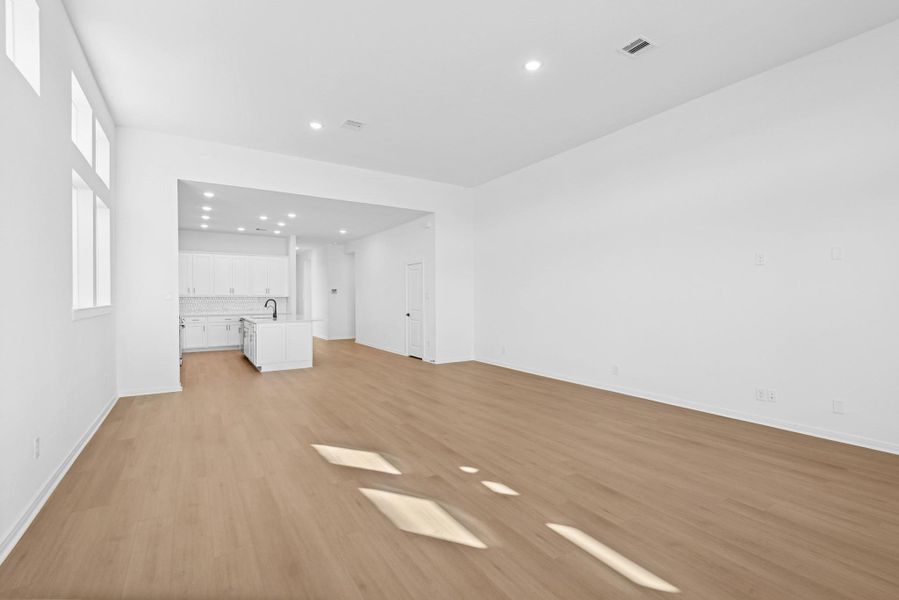 Spacious, unfurnished interior of a new home in Jubilee, Hockley (Image 23).