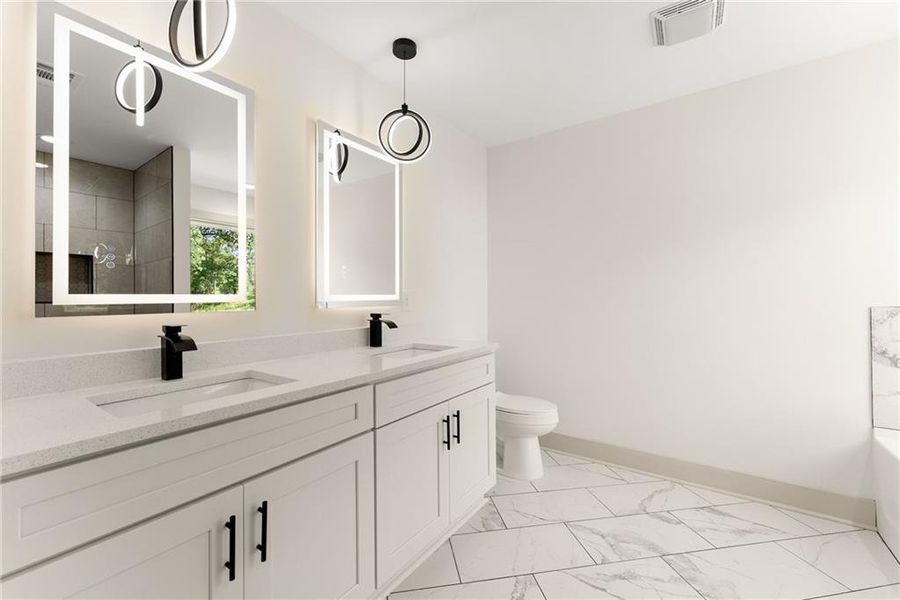 Furnished interior view inside a new home in , Clarkesville (Image 6).