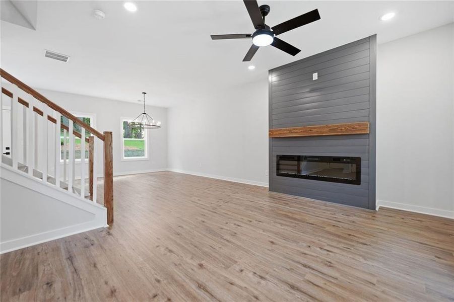 Spacious, unfurnished interior of a new home in , Gainesville (Image 28).