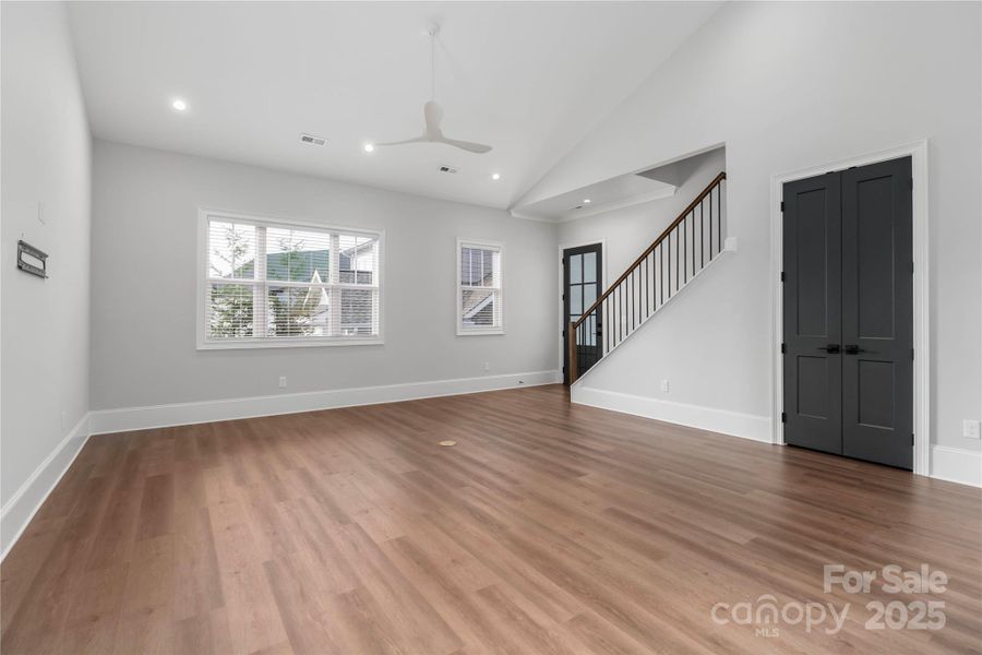 Apartment Great Room