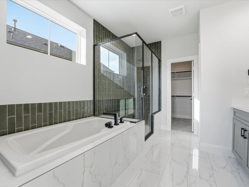 Furnished interior view inside a new home in Uptown District, Houston (Image 8).