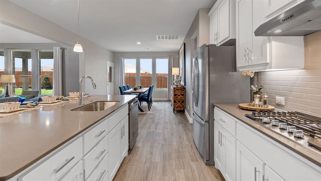 Furnished interior view inside a new home in Lakeview Pointe, Grand Prairie (Image 35).