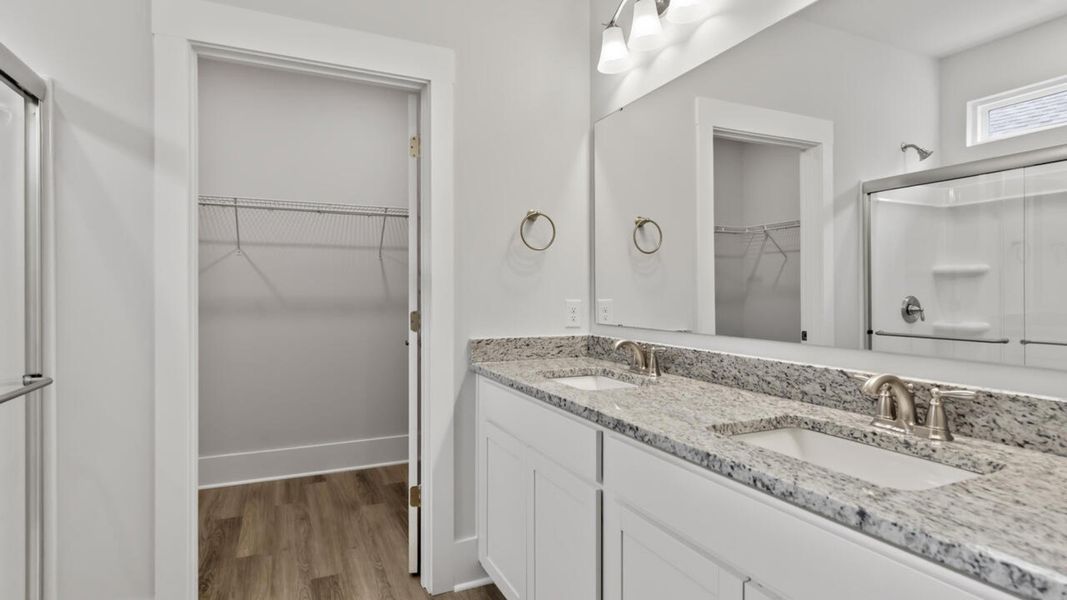 Furnished interior view inside a new home in Rolling Hills, Bolivia (Image 11).