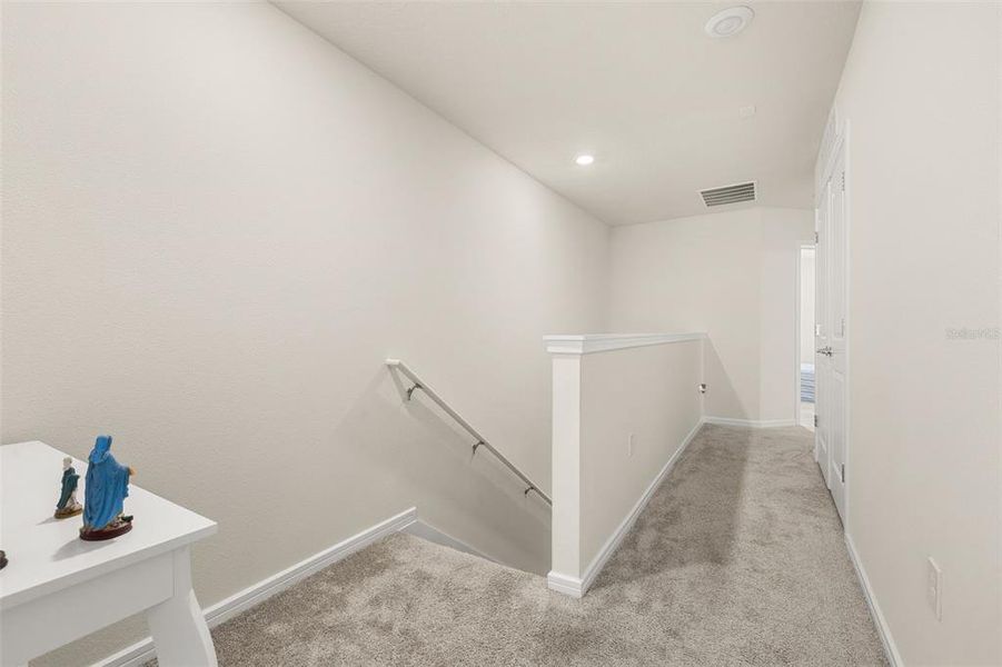 Spacious, unfurnished interior of a new home in , Davenport (Image 22).