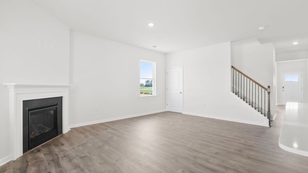 Spacious, unfurnished interior of a new home in Foxbank, Gray Court (Image 19).