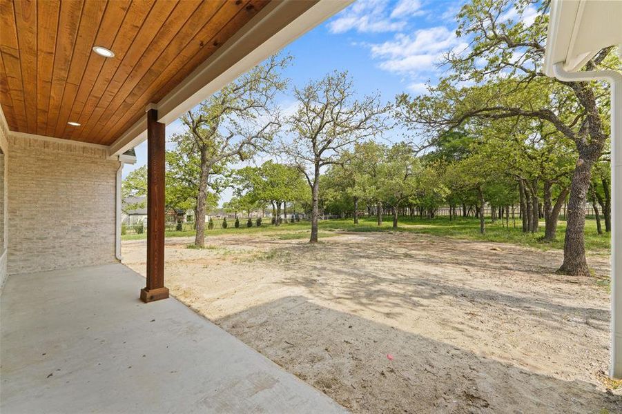 Exterior details and patio area of a home in , Weatherford (Image 27).