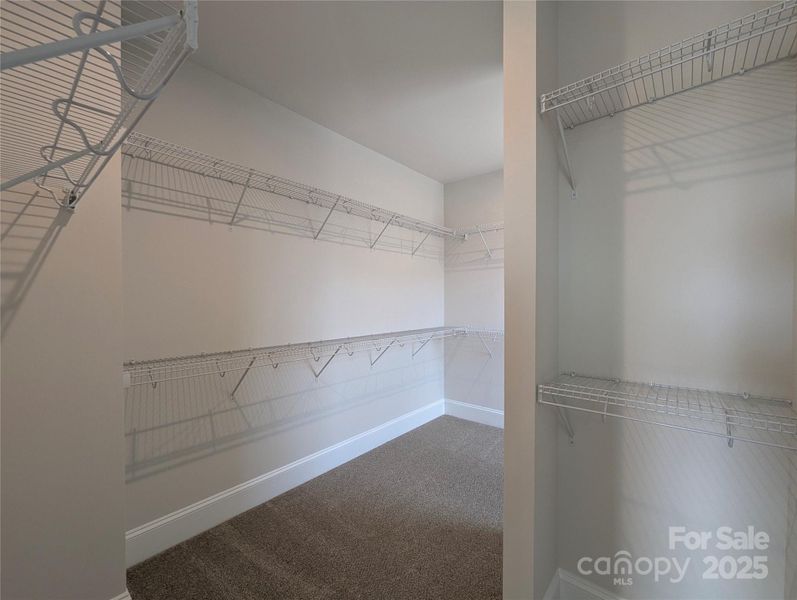 Spacious, unfurnished interior of a new home in Riverwalk, Rock Hill (Image 18).