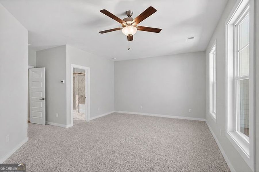 Spacious, unfurnished interior of a new home in The Park at Gainesville Township, Gainesville (Image 26).