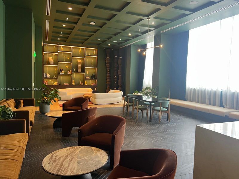 Community amenities in , Miami (Image 14).