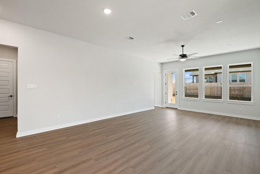 Spacious, unfurnished interior of a new home in Park Central, Georgetown (Image 33).