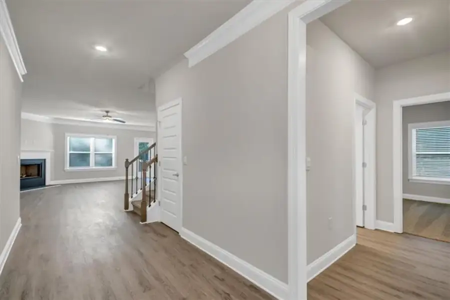 Spacious, unfurnished interior of a new home in Tuscany Hills, Douglasville (Image 18).