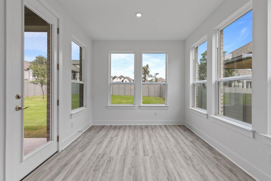 Casual Dining off of Kitchen Casual Dining off of Kitchen