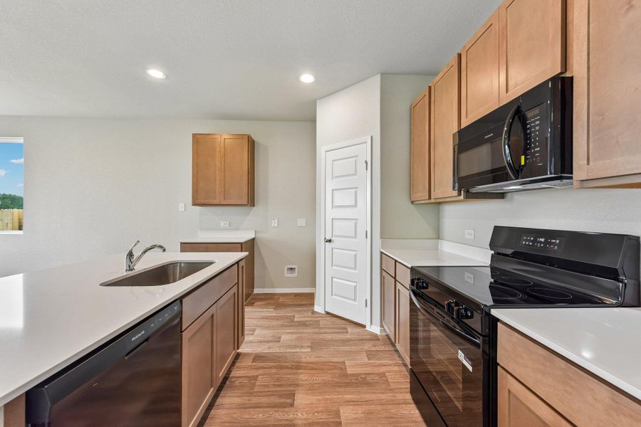 Furnished interior view inside a new home in Cascade, Liberty Hill (Image 13).