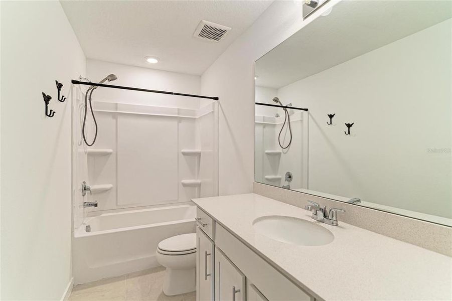 Furnished interior view inside a new home in Oakfield Lakes, Parrish (Image 13). Furnished interior view inside a new home in Oakfield Lakes, Parrish (Image 13).