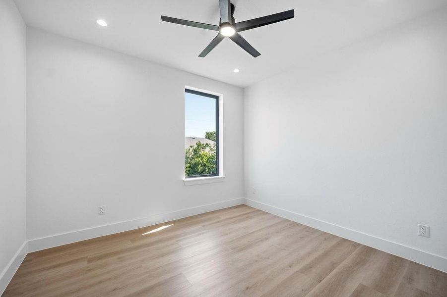 Spacious, unfurnished interior of a new home in , Dallas (Image 20).