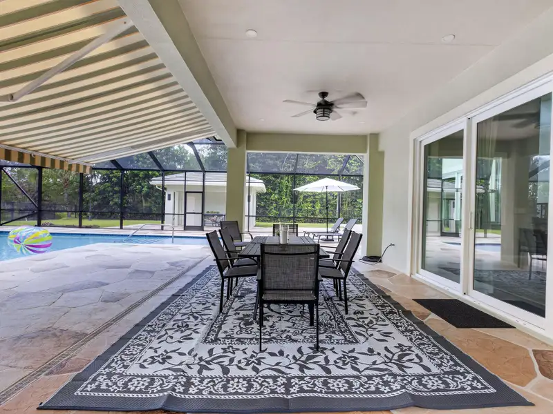 Covered Patio Dining Area