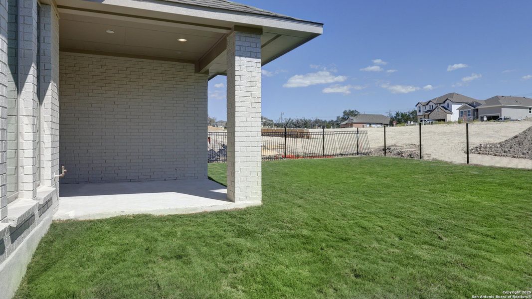 Exterior details and patio area of a home in Esperanza 50', Boerne (Image 27).