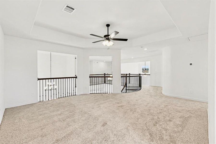 Spacious, unfurnished interior of a new home in , Prosper (Image 24).