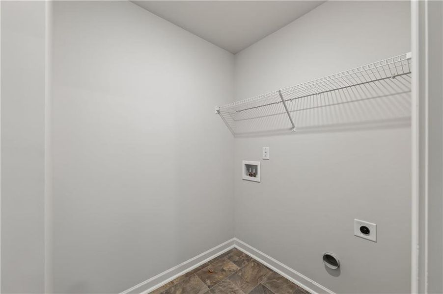 Spacious, unfurnished interior of a new home in Glen at Kensington, Lithia Springs (Image 53). Spacious, unfurnished interior of a new home in Glen at Kensington, Lithia Springs (Image 53).