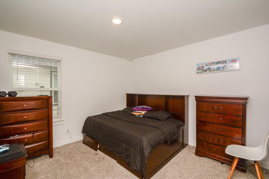 Furnished interior view inside a new home in , Rosharon (Image 11).