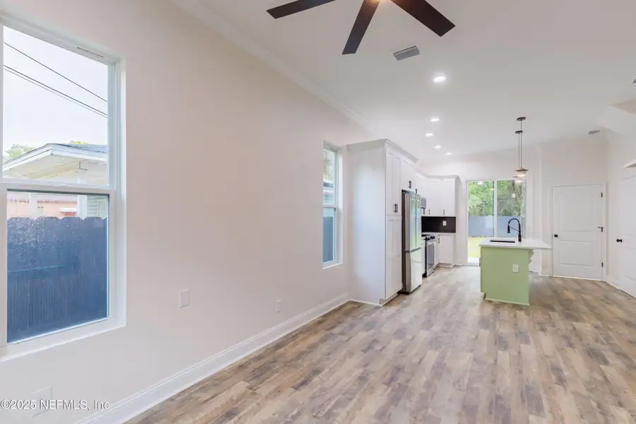Spacious, unfurnished interior of a new home in , Jacksonville (Image 32). Spacious, unfurnished interior of a new home in , Jacksonville (Image 32).
