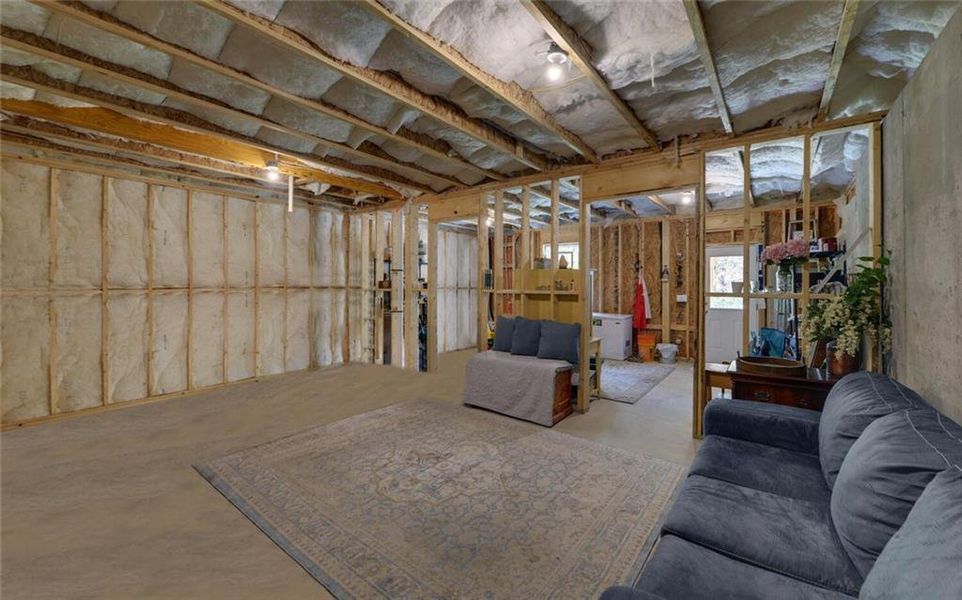 Image 41 of a home in .