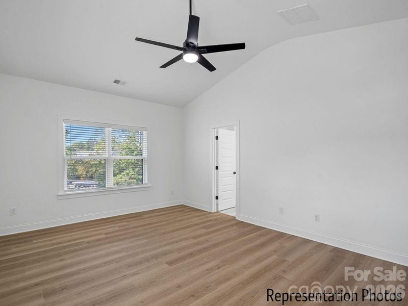 Spacious, unfurnished interior of a new home in , Charlotte (Image 16).