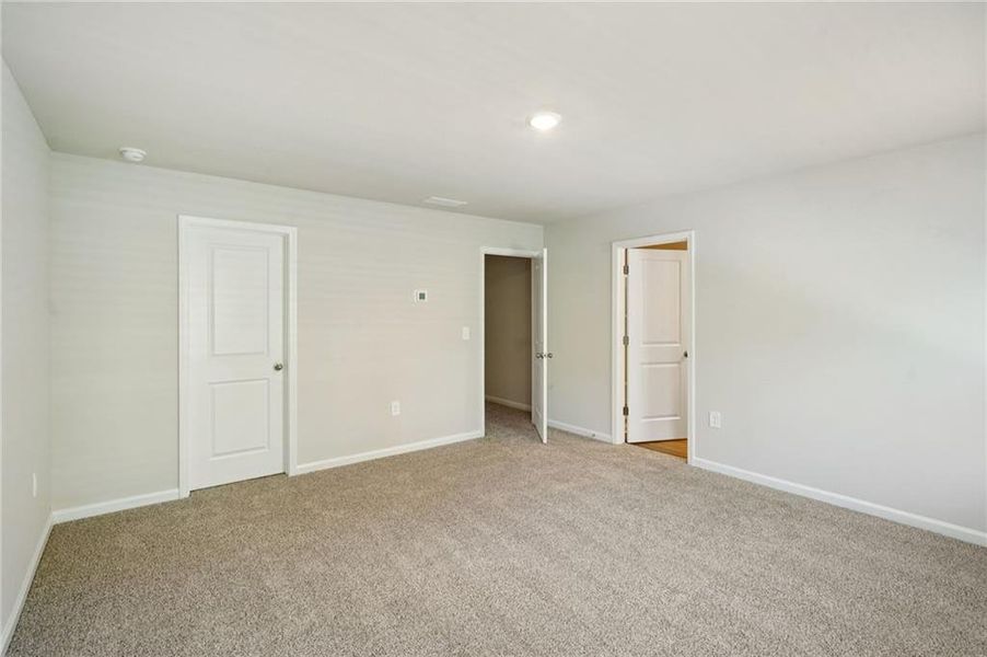 Spacious, unfurnished interior of a new home in Avalon - Vista Series, Conyers (Image 19).