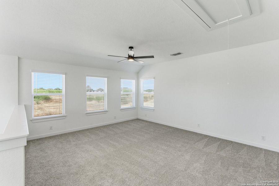 Spacious, unfurnished interior of a new home in The Crossvine – Garden Homes, Schertz (Image 31). Spacious, unfurnished interior of a new home in The Crossvine – Garden Homes, Schertz (Image 31).