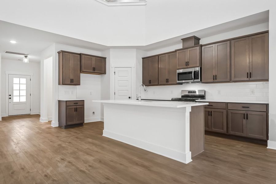 Representative furnished interior of a home built from the The Ridgeport M by Davidson Homes LLC in Parks at Foster Crossing, Anna (Image 8).