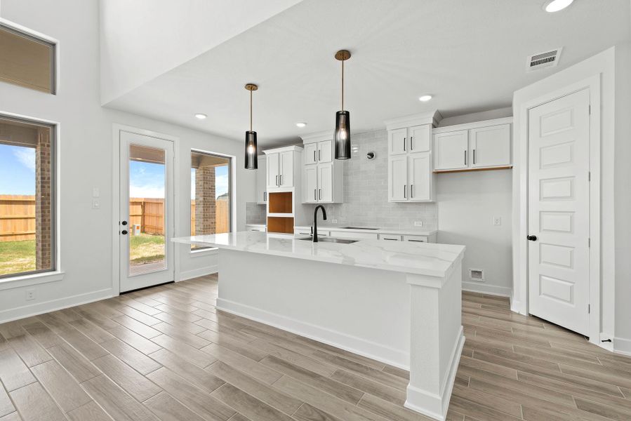 Representative image. Features, specifications, selections and colors may vary. Representative image. Features, specifications, selections and colors may vary.