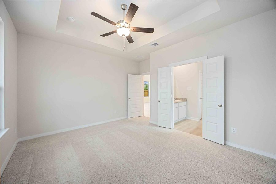 Spacious, unfurnished interior of a new home in Granger Pines, Conroe (Image 19). Spacious, unfurnished interior of a new home in Granger Pines, Conroe (Image 19).