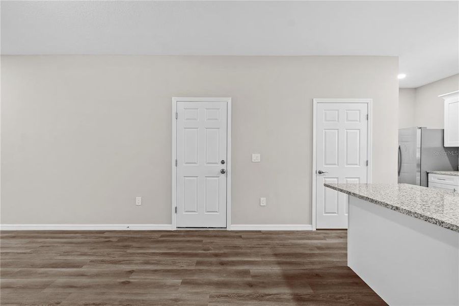 Spacious, unfurnished interior of a new home in , Tampa (Image 15).