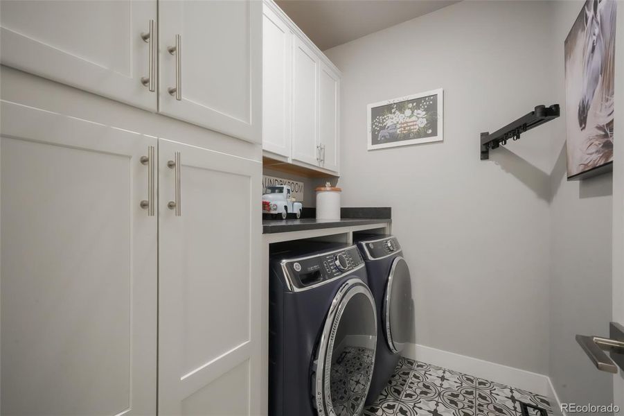 Furnished interior view inside a new home in , Monument (Image 27).