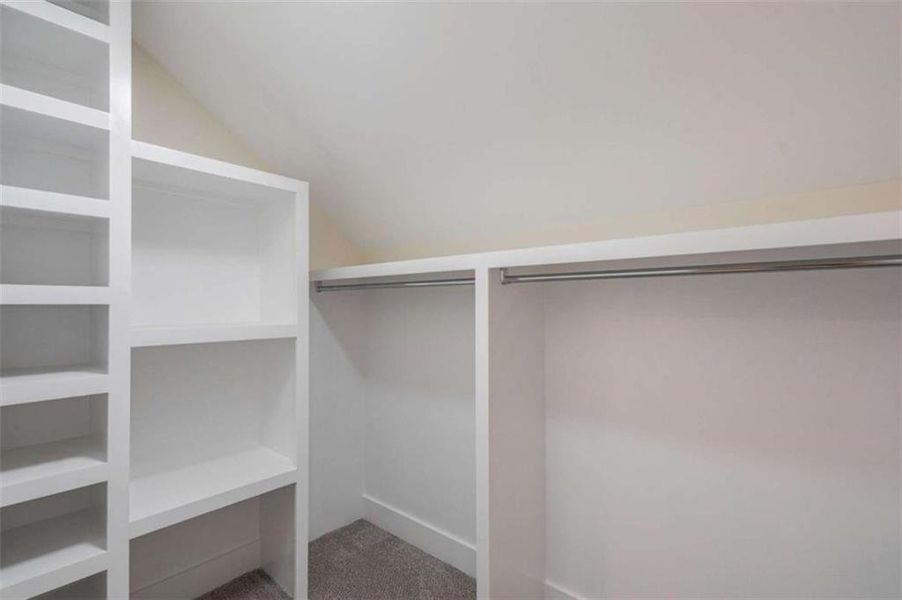 Spacious, unfurnished interior of a new home in , Monroe (Image 42).