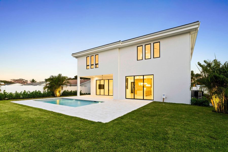 261 nw 8th st Boca Raton 19