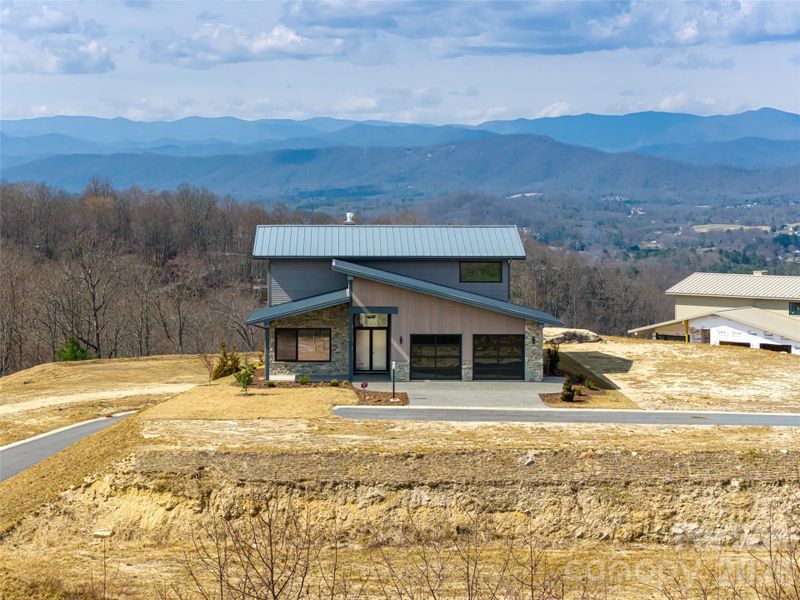 Image 43 of a home in .