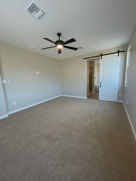 Spacious, unfurnished interior of a new home in Acacia at Santana, Yuma (Image 10).